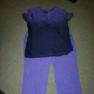 Scrub set
